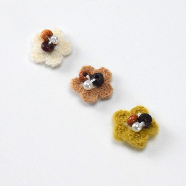 Custom 3D Handmade DIY Decorative Patches Unisex Fashion Accessories with Embroidered Flowers